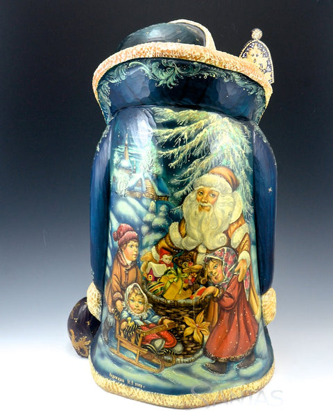 21 inch Amazingly Detailed Santa Carving with Children and Santa Claus