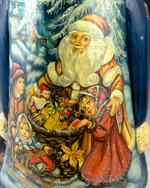 21 inch Amazingly Detailed Santa Carving with Children and Santa Claus