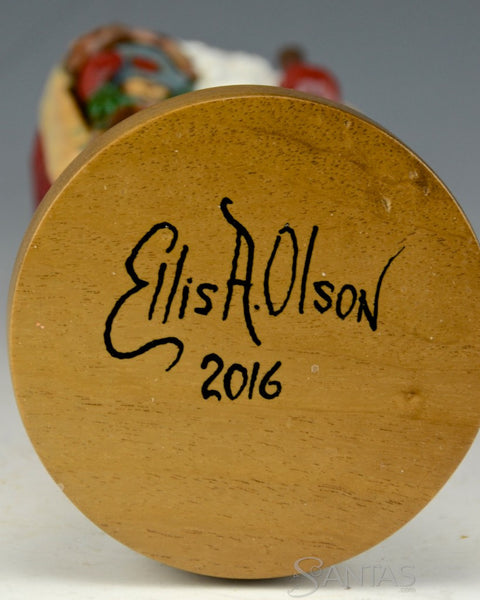 9.7 inch Santa with Staff and Cuckoo Clock