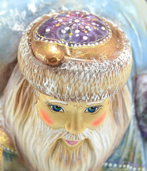 Renaissance Santa - Russian Santa carving
