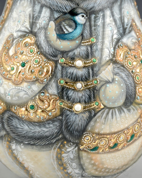 Large Roly Poly White and Gold Santa Chime 64 Stones